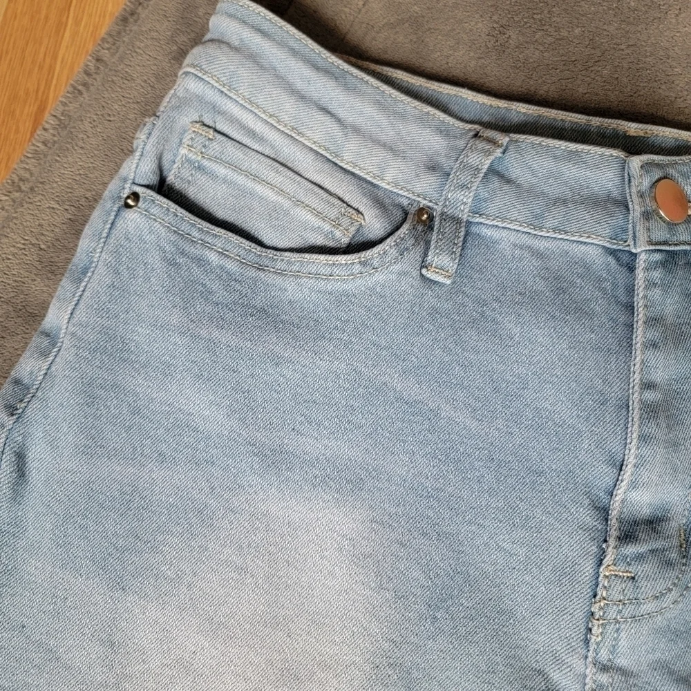 Fashion Nova Denim Jean Shorts 13